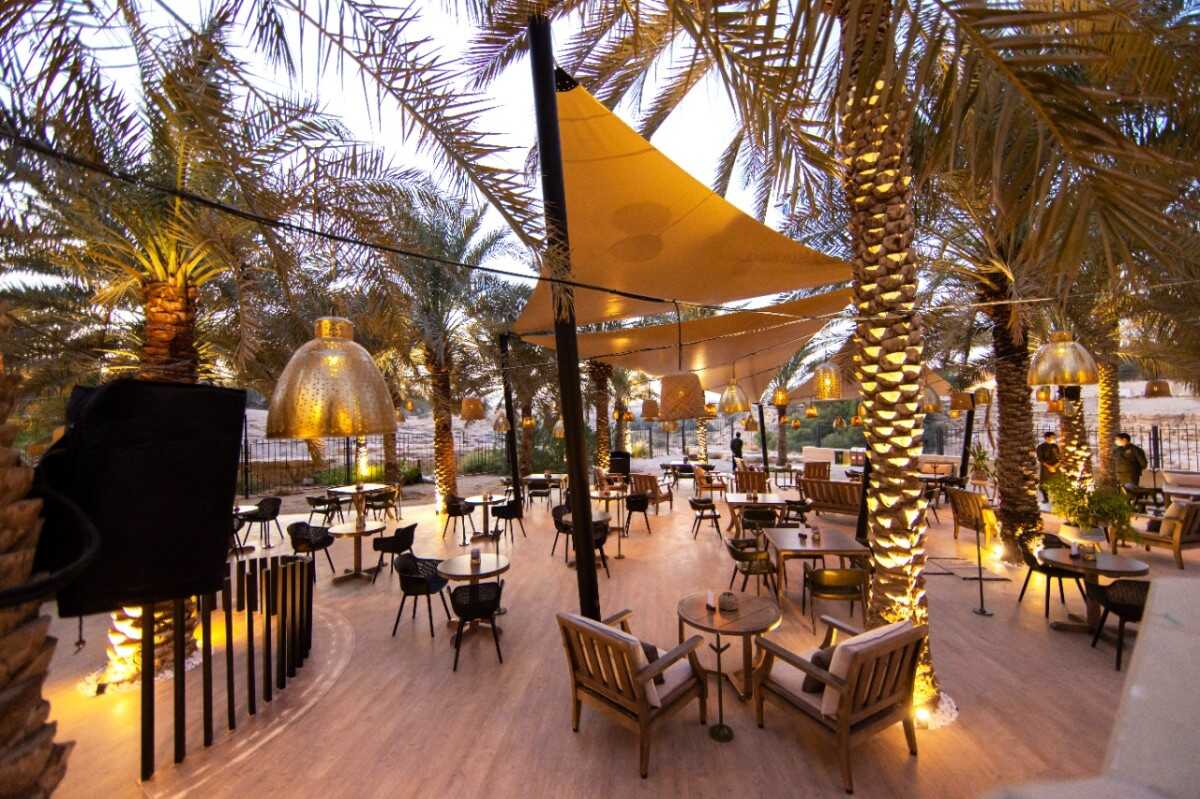 Outdoor terrace at a Saudi restaurant. Saudi Tourism Authority