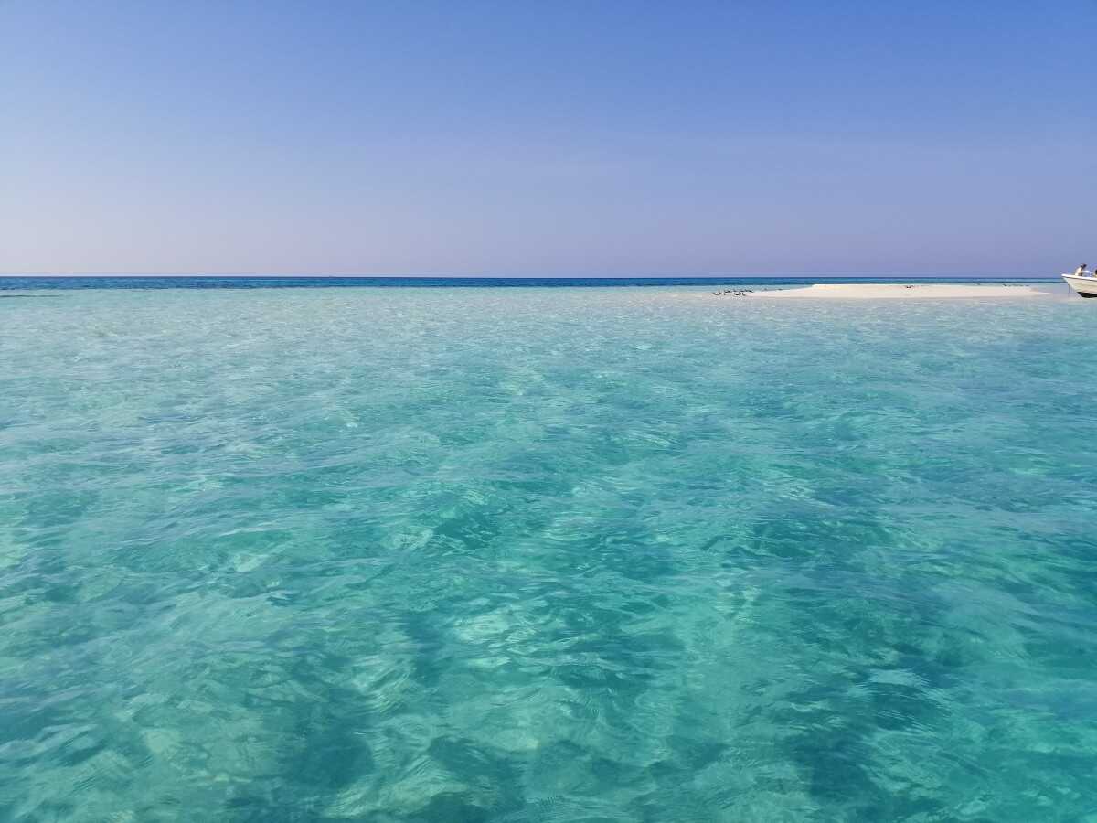 The beautifully unspoiled waters at Umluj