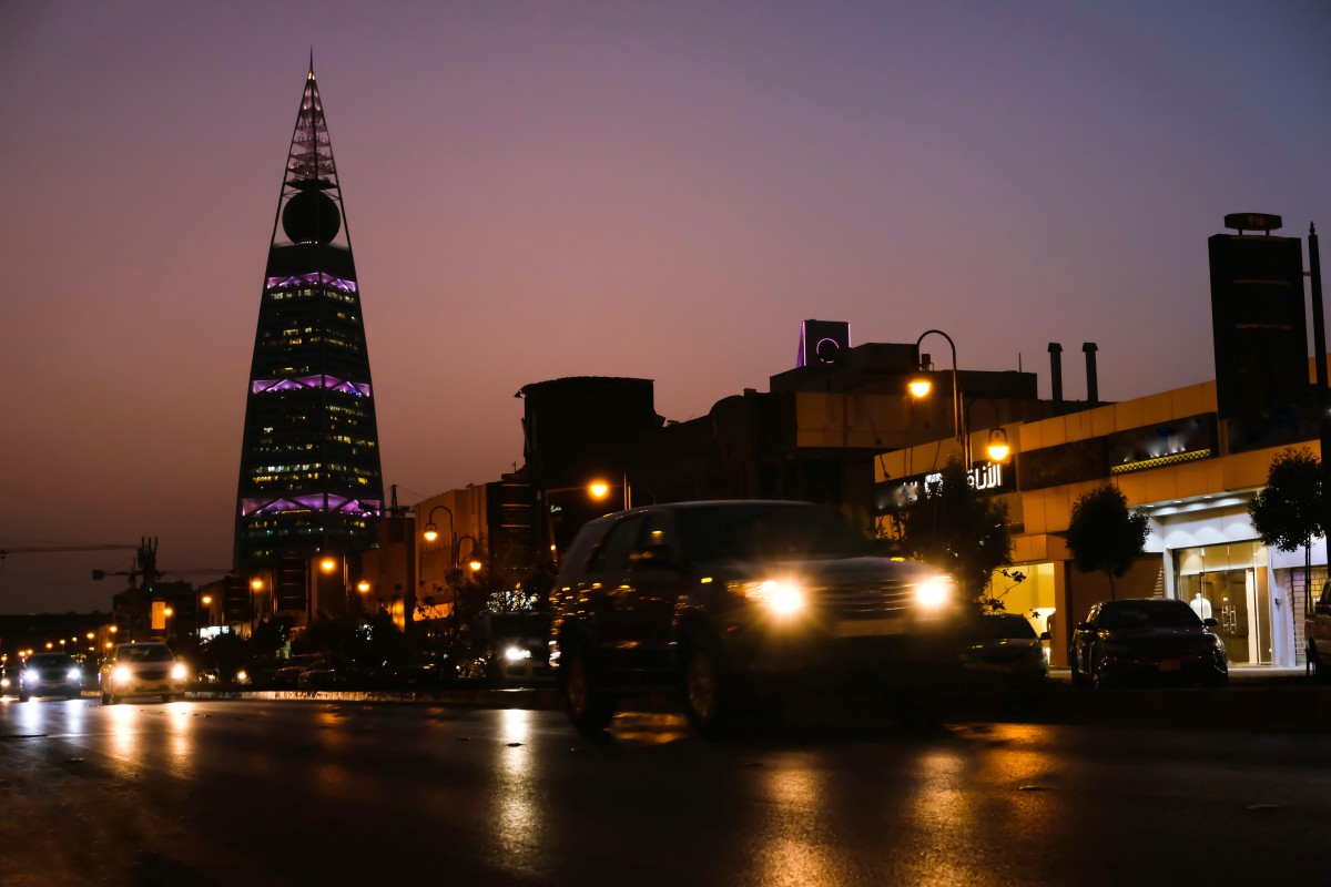 Traffic on a Riyadh street at night