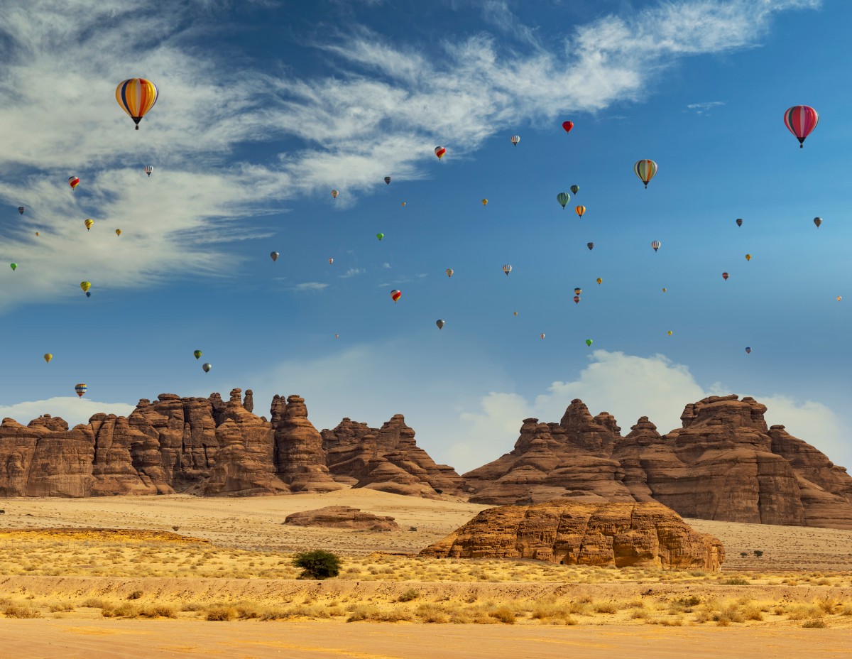 Admire the beauty of AlUla from above on a hot air balloon ride