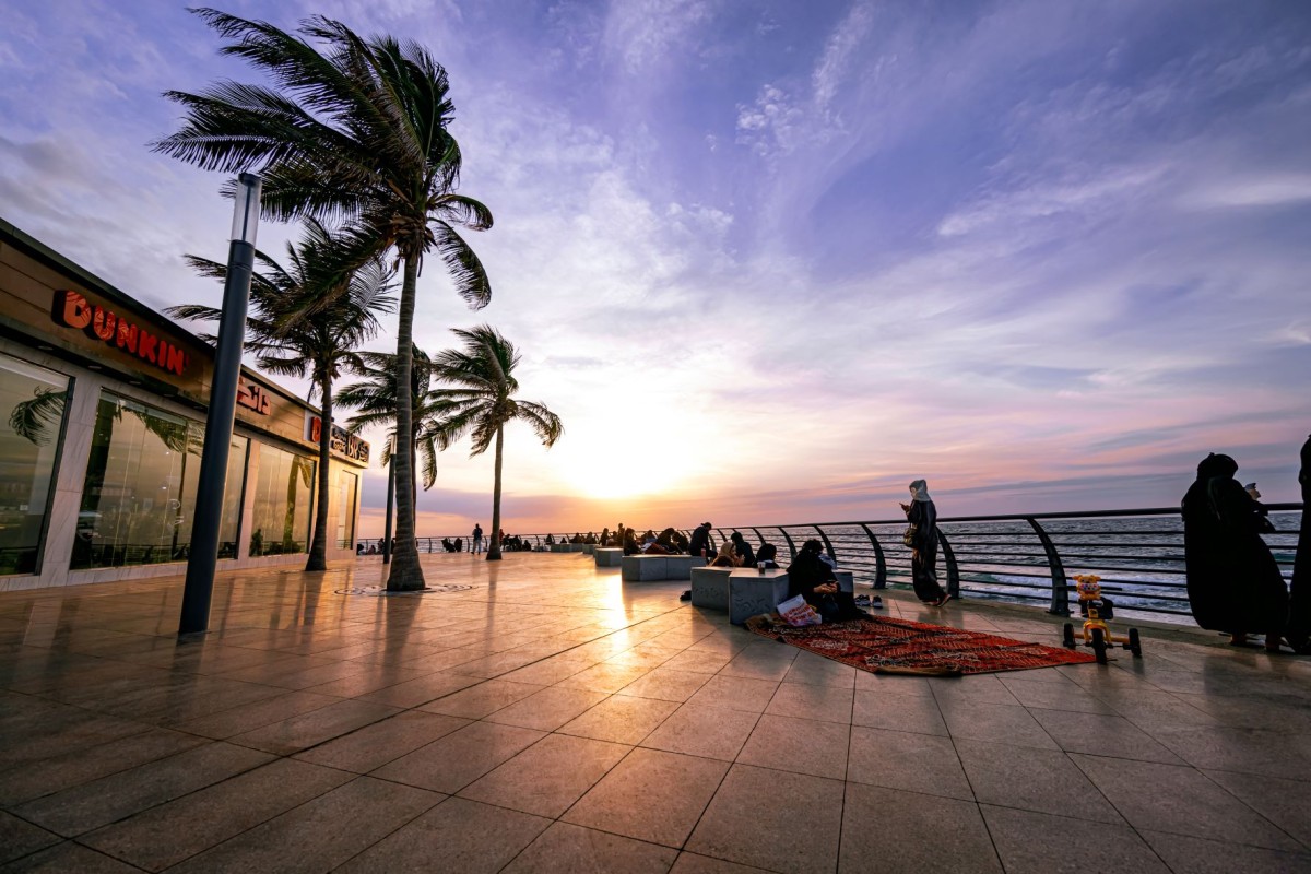 Join local families for a picnic on the corniche. Saudi Tourism Authority