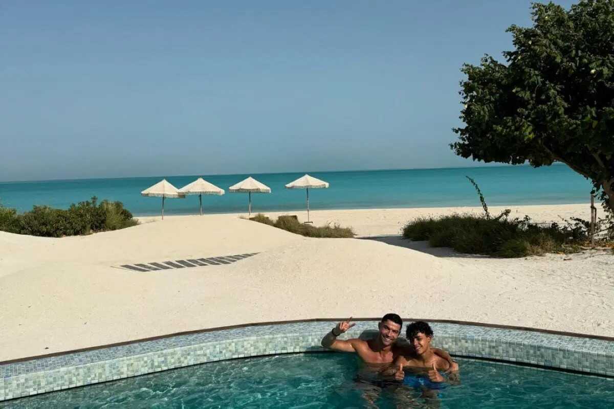 Cristiano Ronaldo caused at the St Regis Red Sea Resort. via IG georginagio
