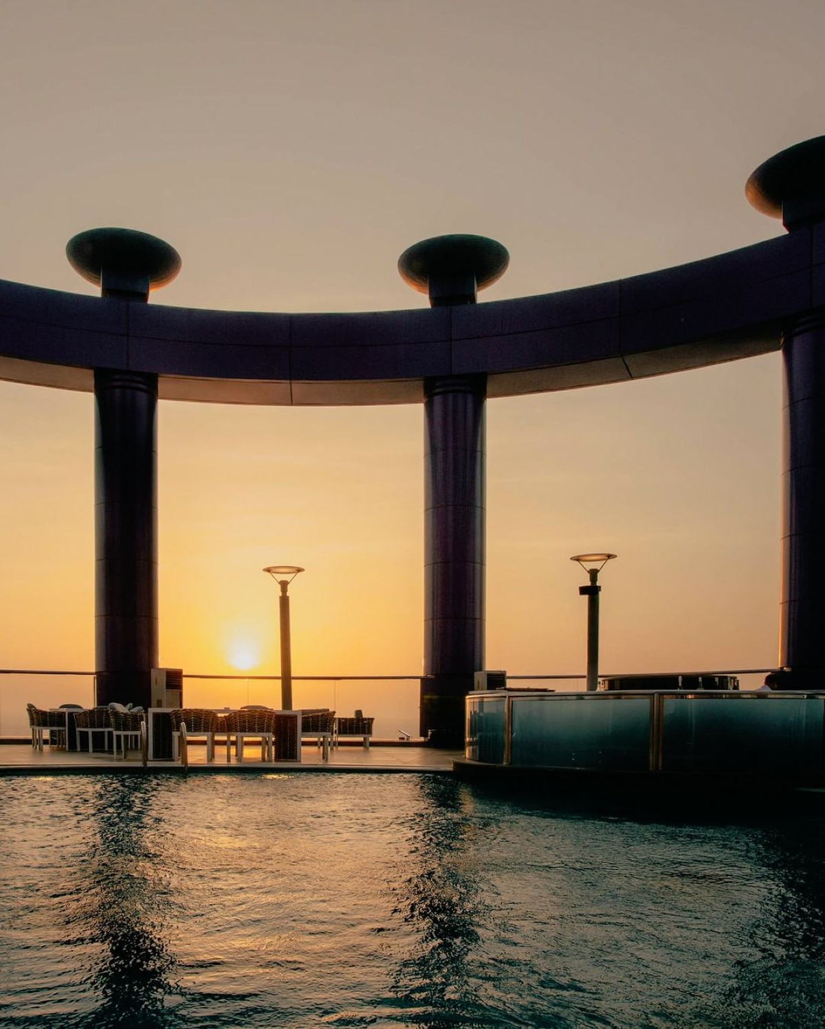 Al Malaki Lounge Terrace is the perfect spot for a romantic night 