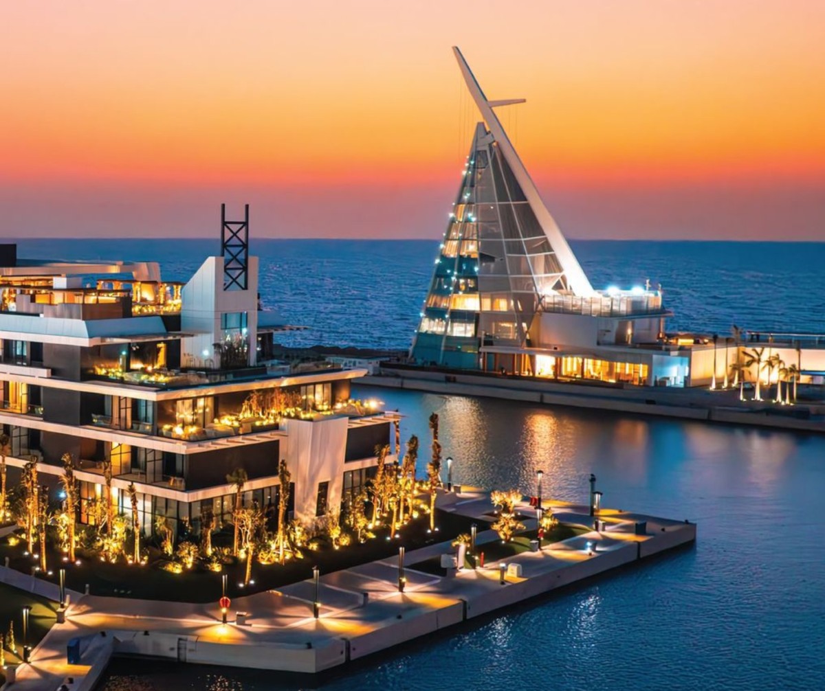 Mingle with the glamorous crowd at Jeddah Yacht Club 