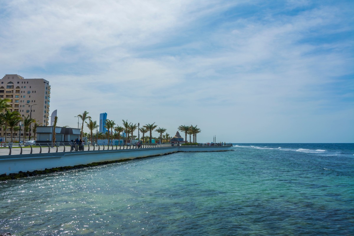 Explore Obhur Bay from the comfort of your own yacht