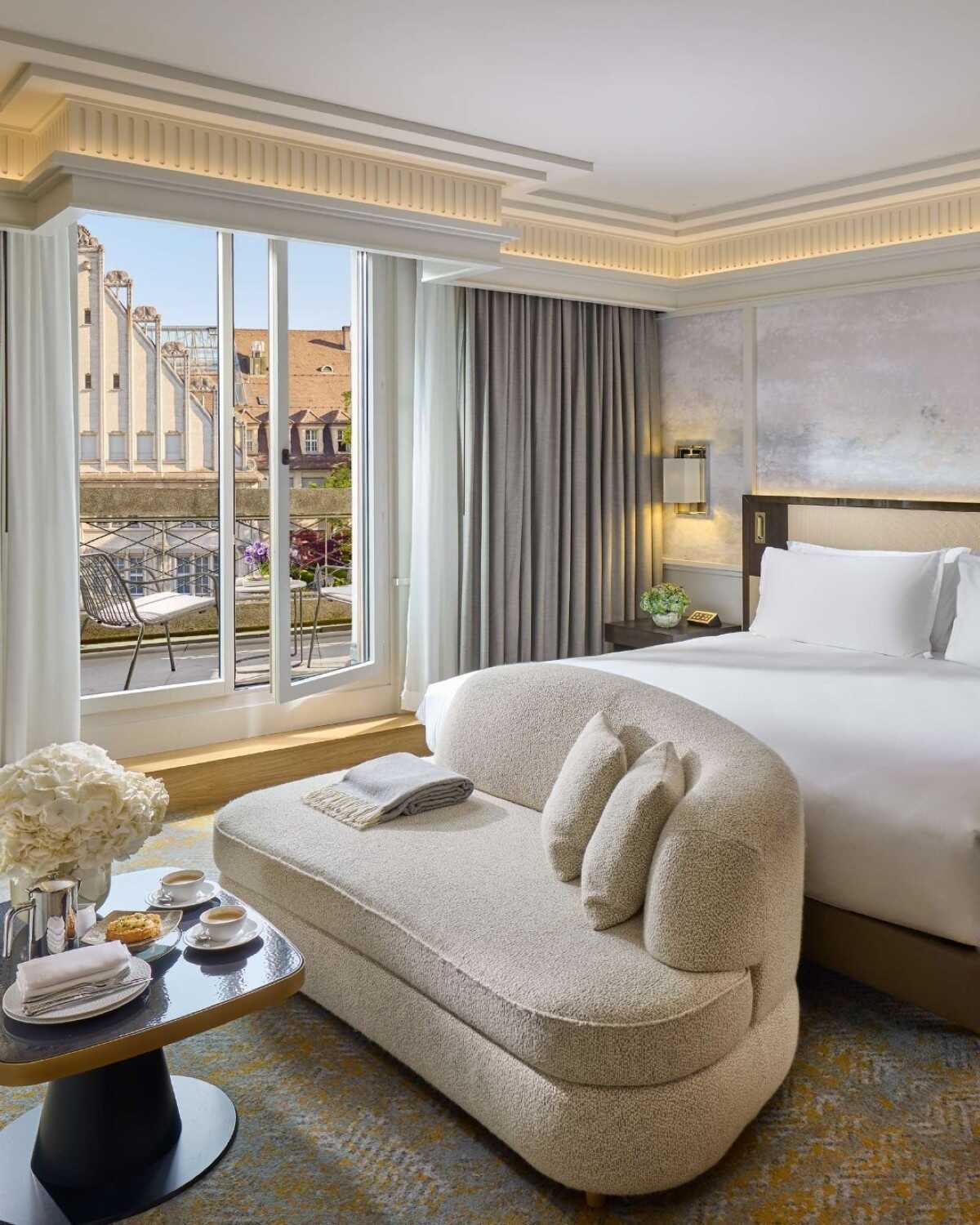 Mandarin Oriental Savoy, Deluxe Room with Terrace