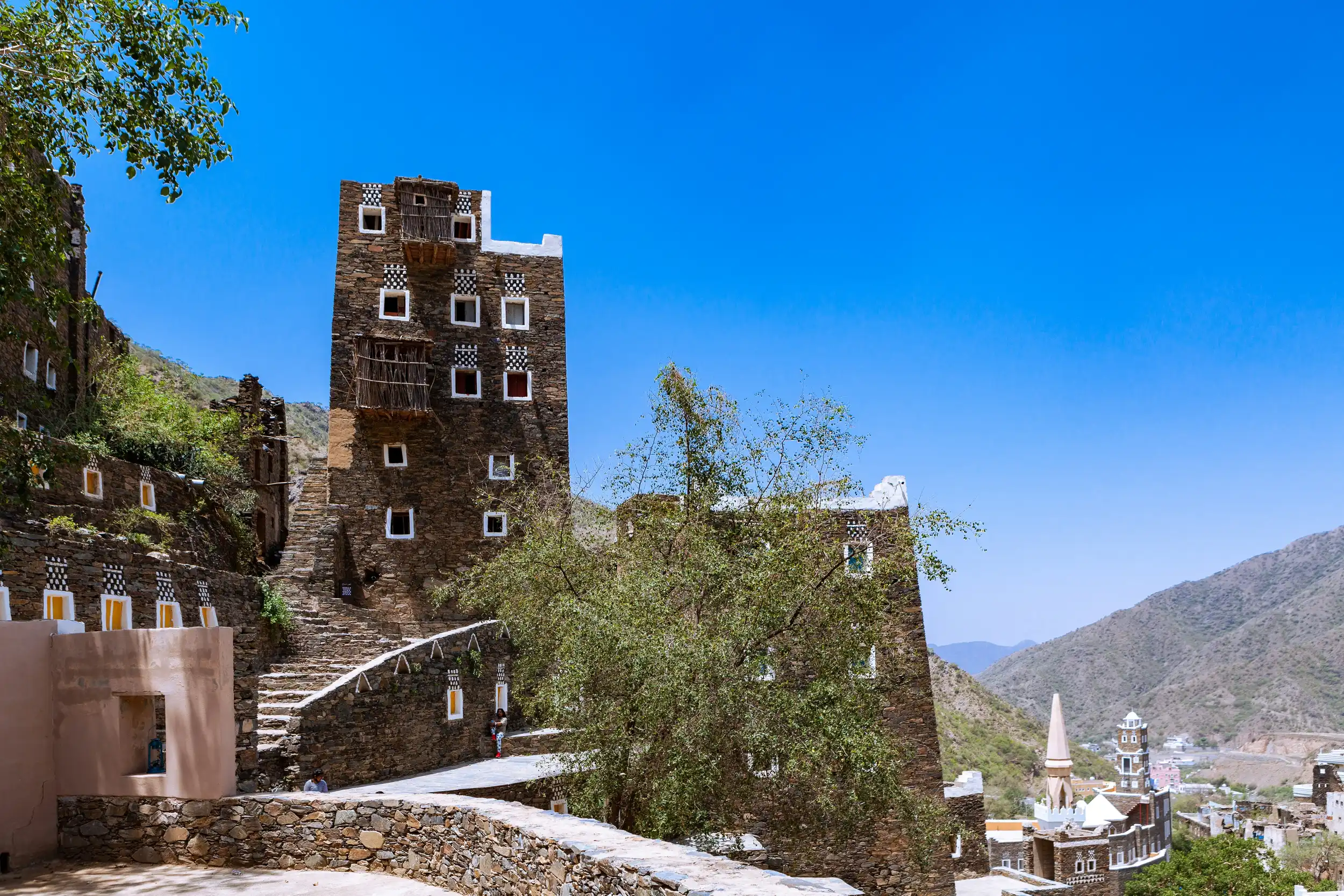 Rijal Almaa Village. Unsplash
