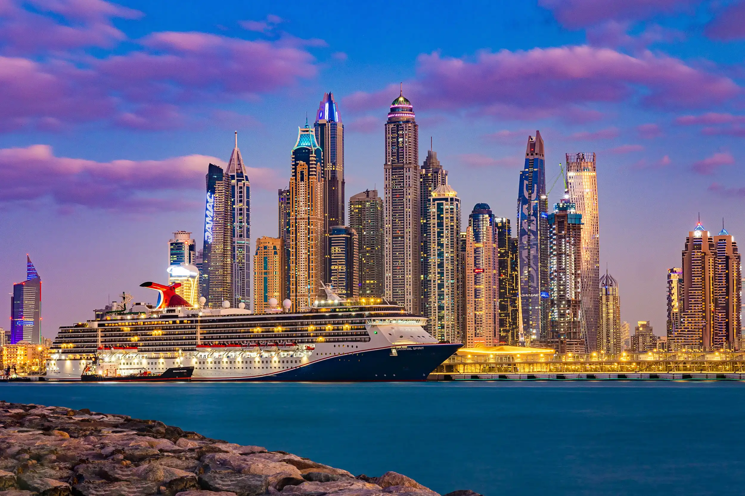 A cruise ship in Dubai Marina. Unsplash
