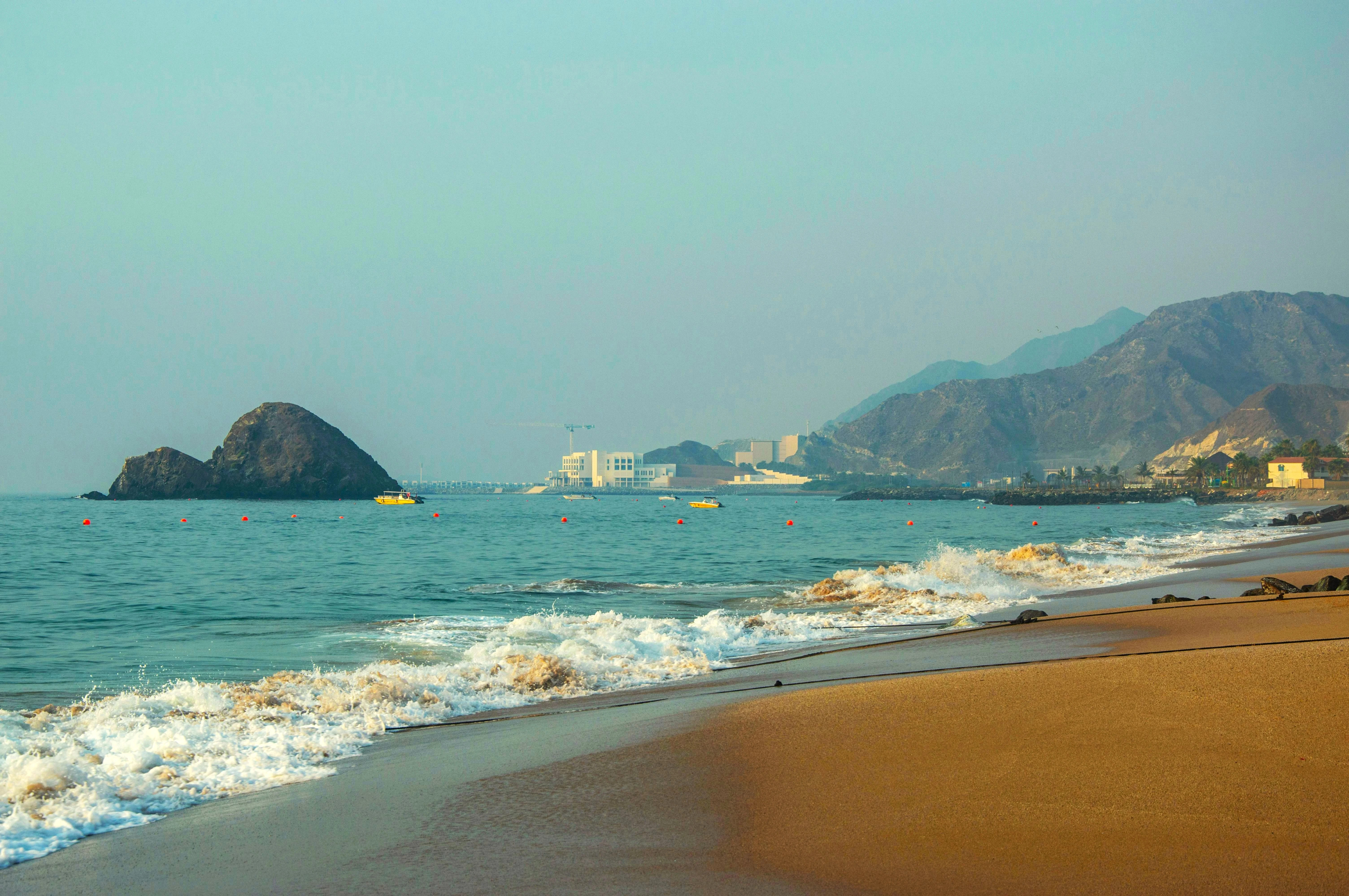 Al Aqah Beach. Pexels