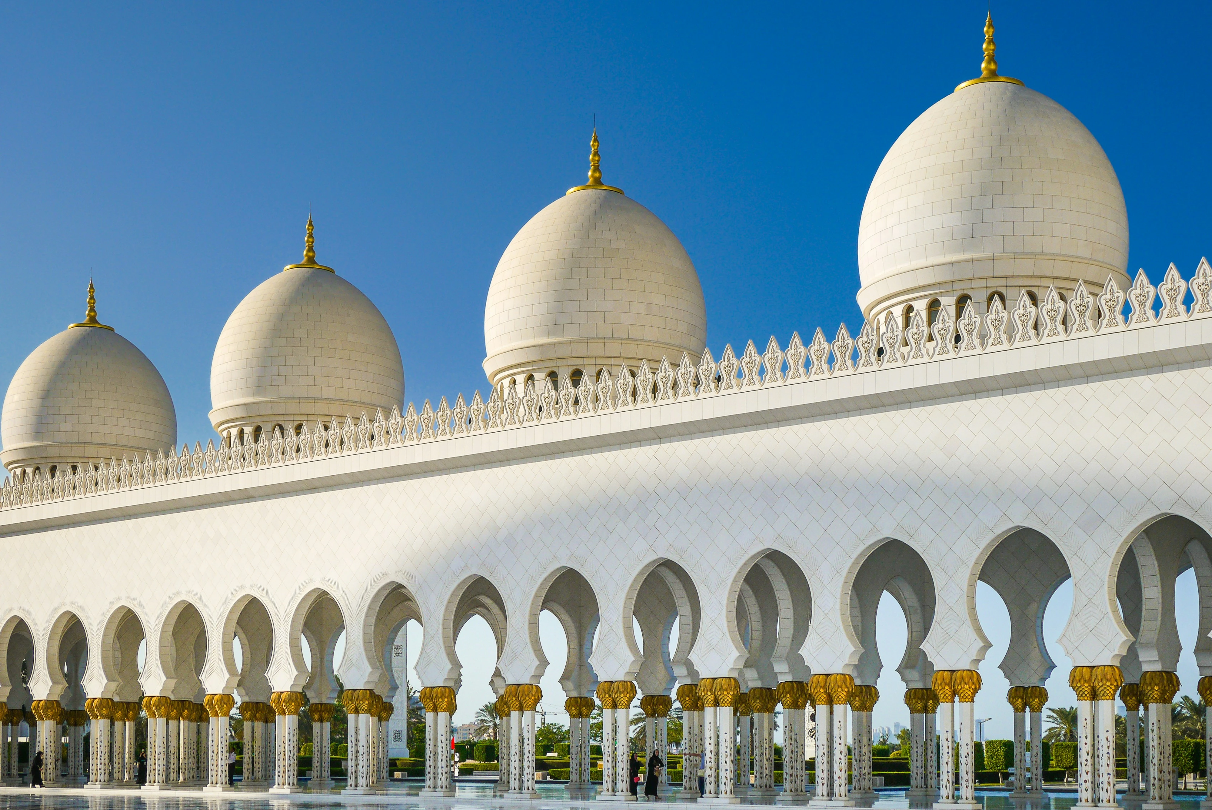 Sheikh Zayed Grand Mosque. Unsplash