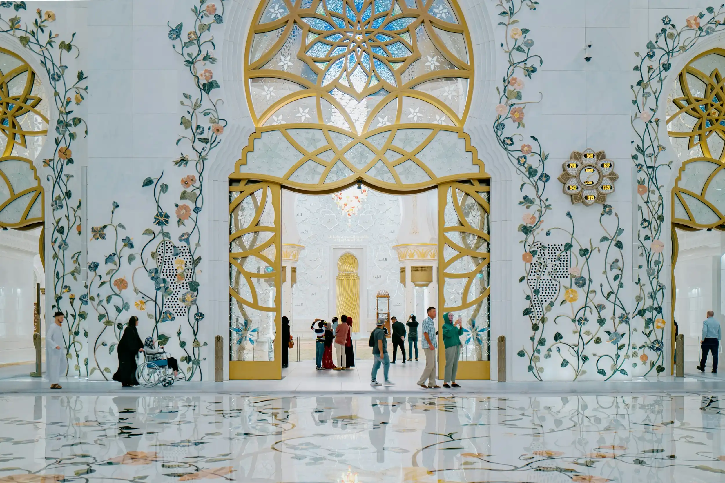 Sheikh Zayed Grand Mosque. Unsplash