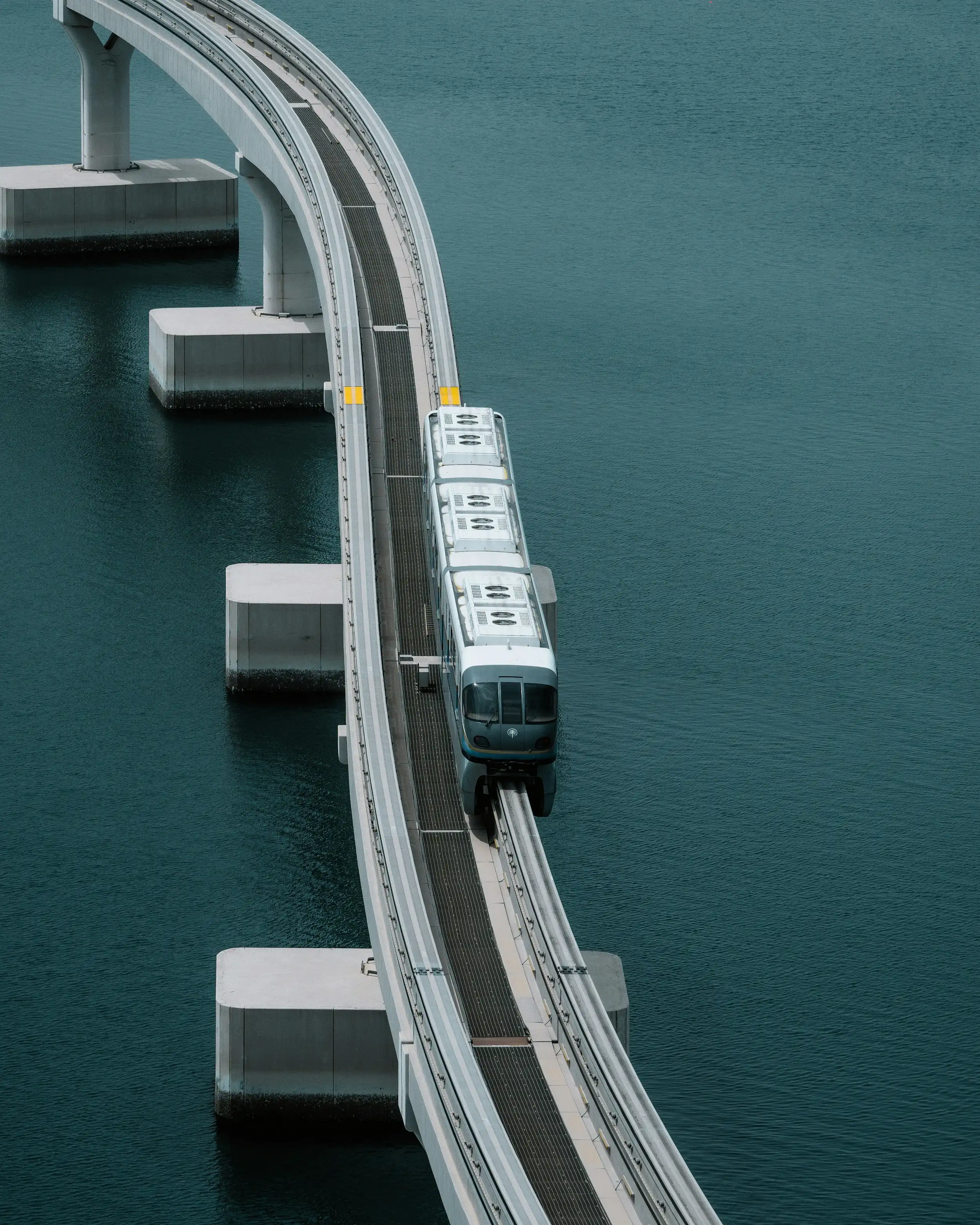 Railway in Dubai. Unsplash