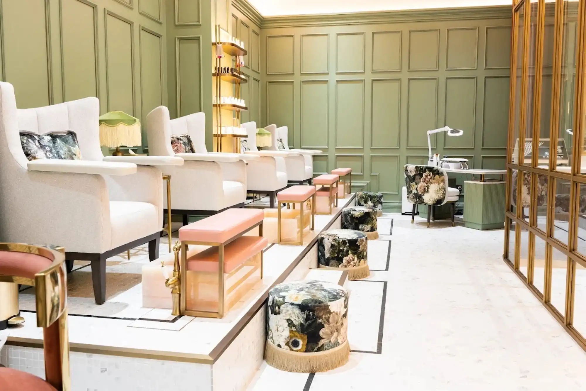 Lunatic Fringe, Dubai 