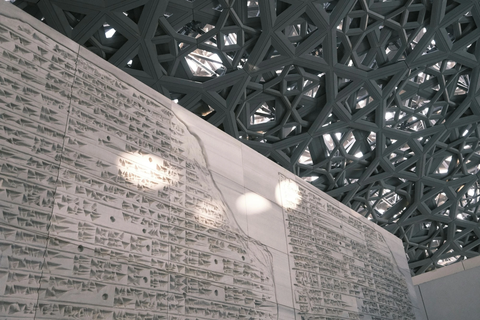 Louvre Abu Dhabi. Unsplash