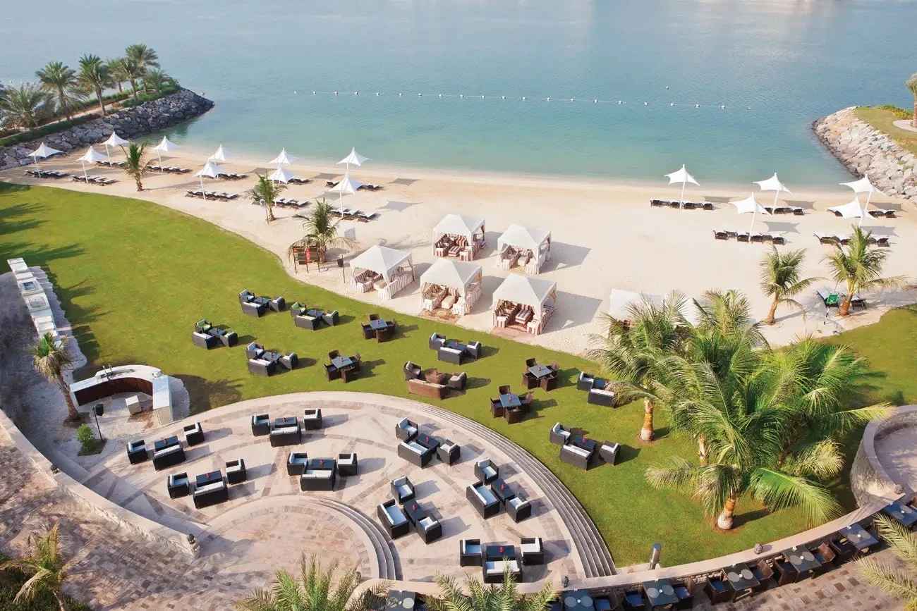 Traders Hotel, Qaryat Al Beri 