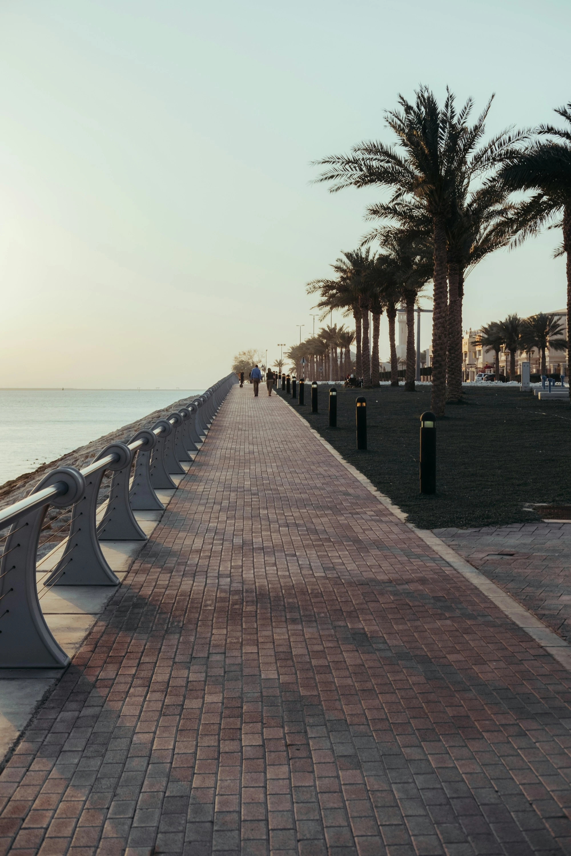 Abu Dhabi Corniche at sunset. Unsplash