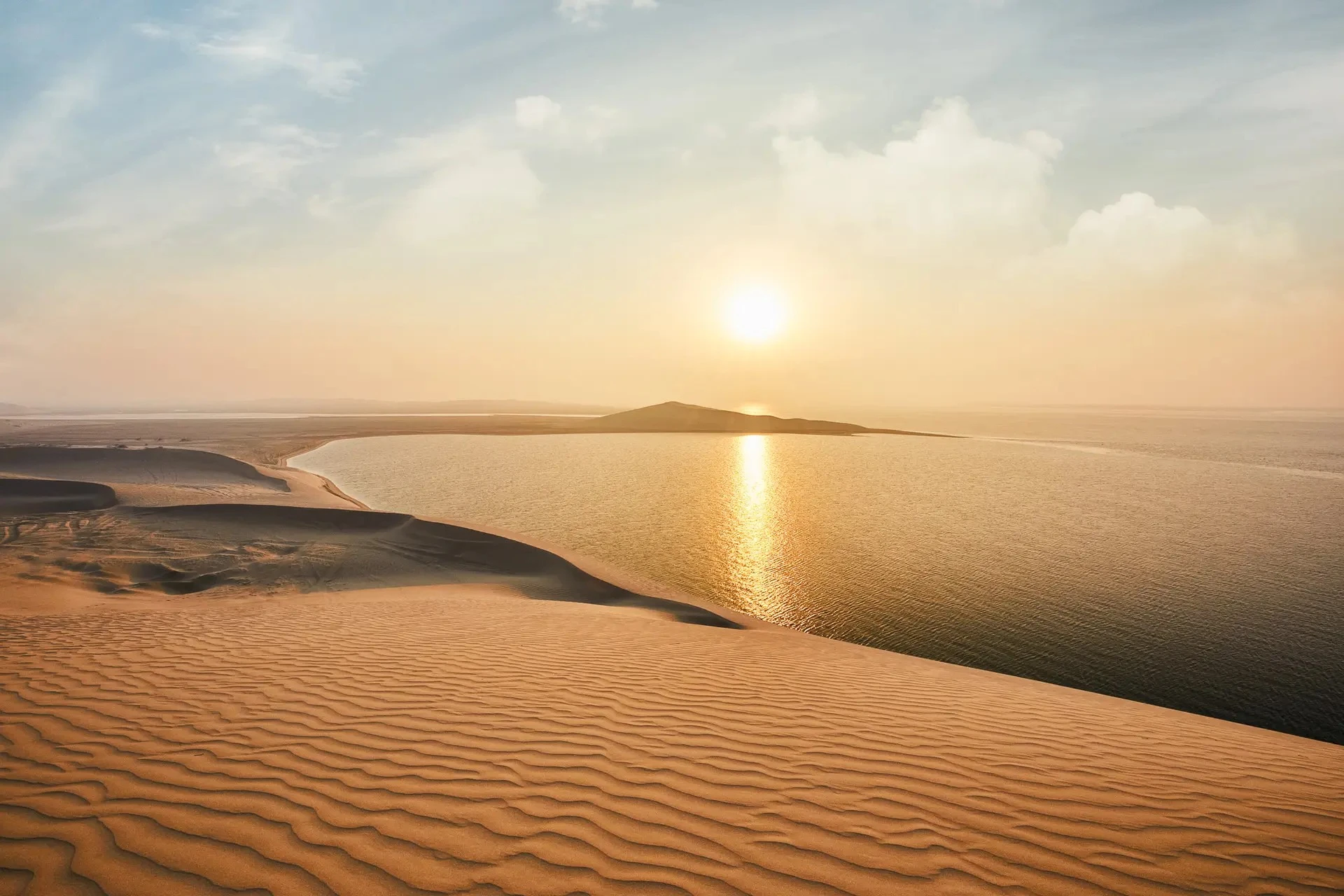 Khor Al Adaid beach 