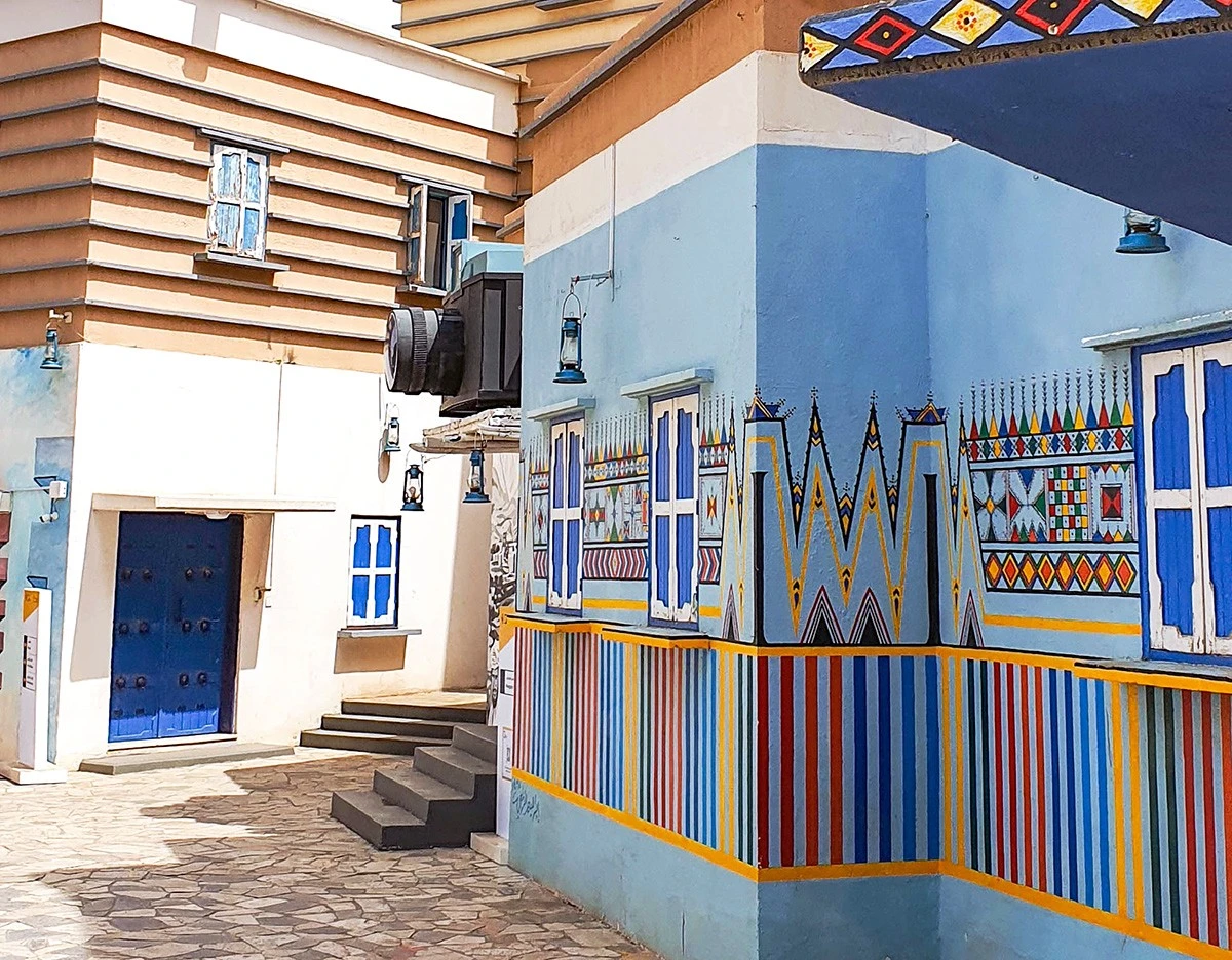Colourful streets in Al Muftaha Art Village